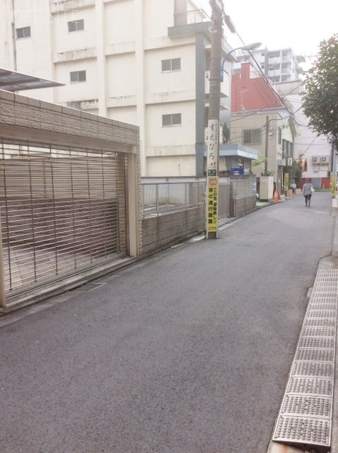 ランザンAYビル ビル周辺道路