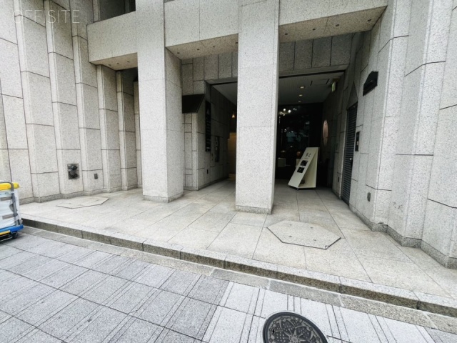 日本橋秋山ビル　外観