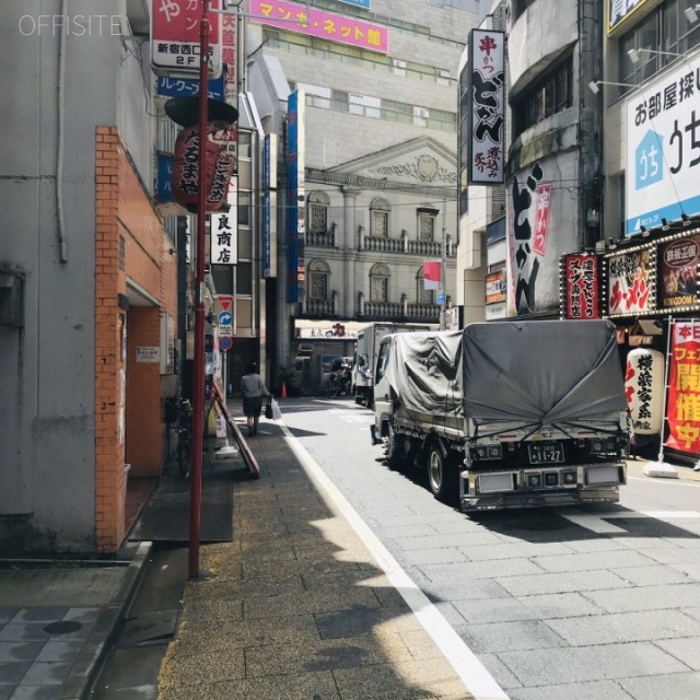第3セイコービル ビル前面道路