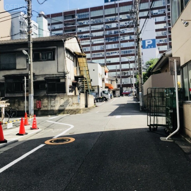 第三花田ビル ビル前面道路