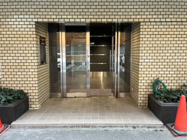 シャトレ代官山アネックス　エントランス