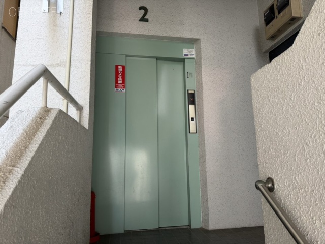 本郷ゼットエスビル　エレベーター
