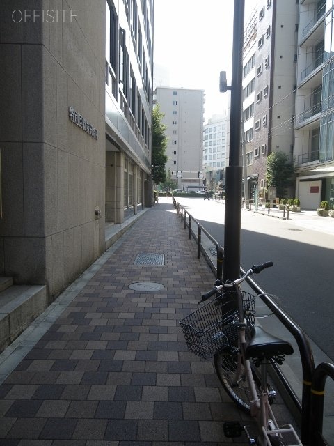 第二中央ビル ビル前面道路