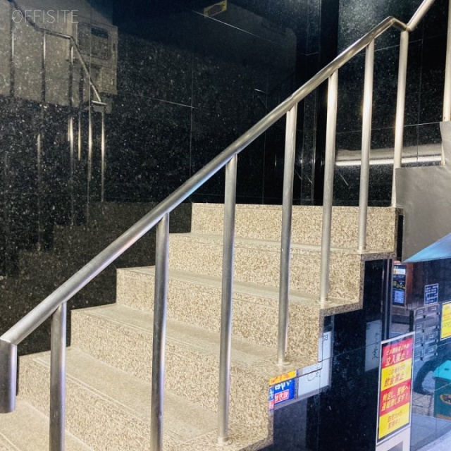 井門西新宿ビル エントランス