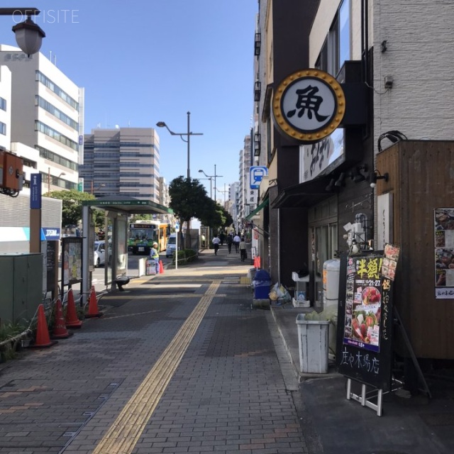 コータス木場 ビル前面道路