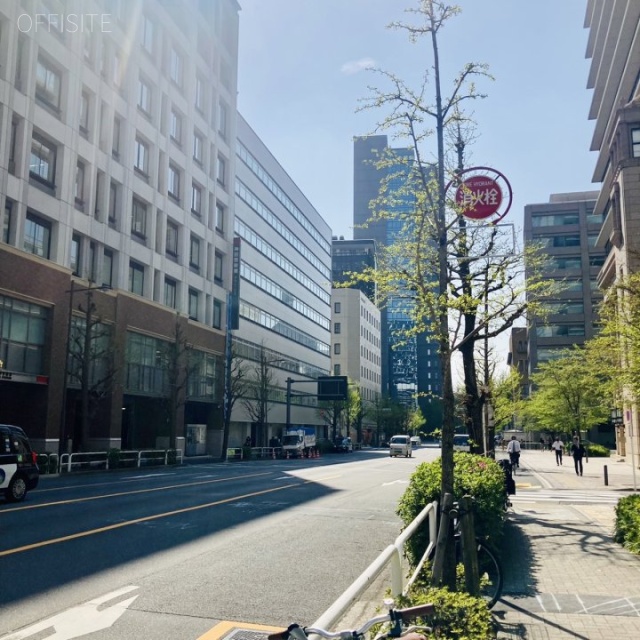 錦町TRAD SQUARE 前面通り 神田警察通り