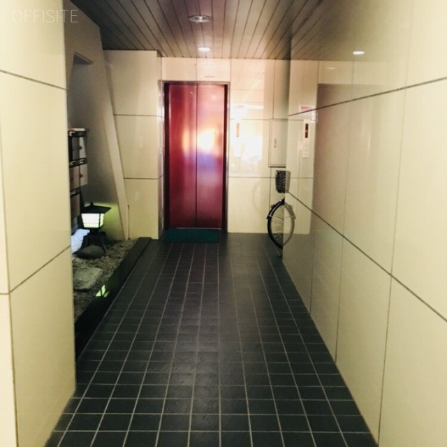 CIビル エントランス