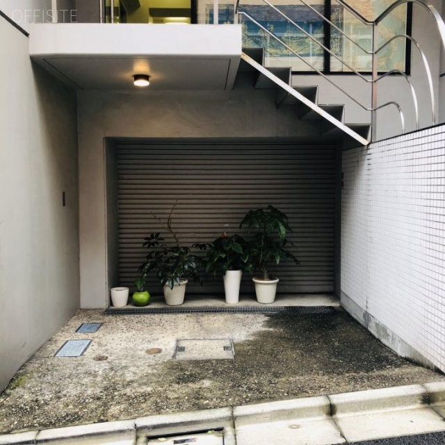 お茶の水ミワビル 外観