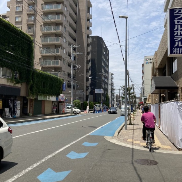 リベール藤沢ビル ビル前面道路