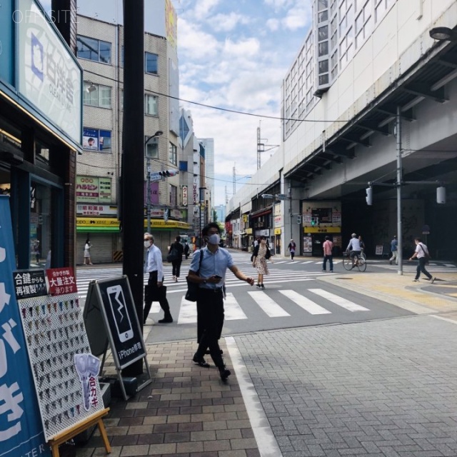 ズイホウビル ビル前面道路