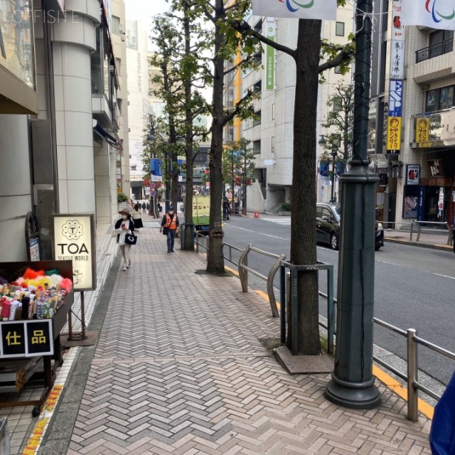 日本生命渋谷アネックスビル ビル前面道路