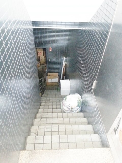 九段渋木ビル 階段