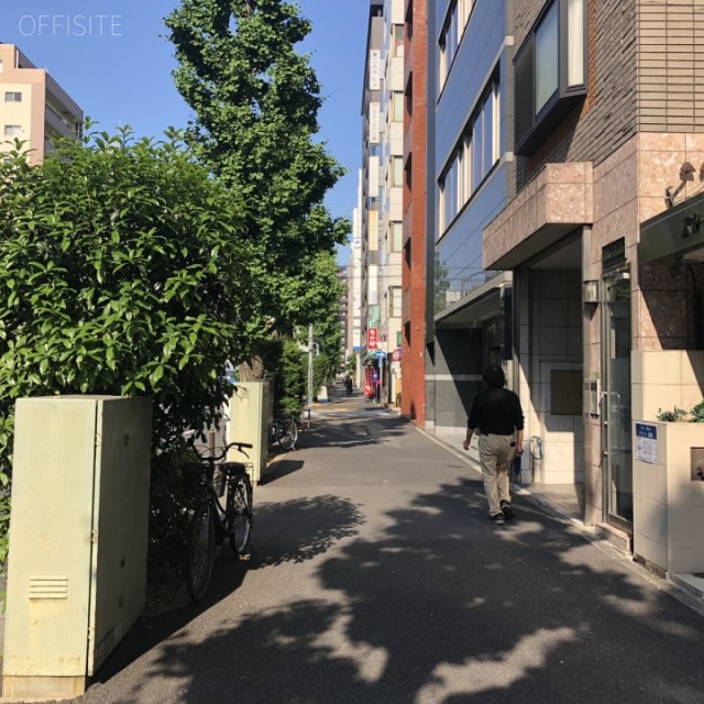 ストーク森山ビル ビル前面道路