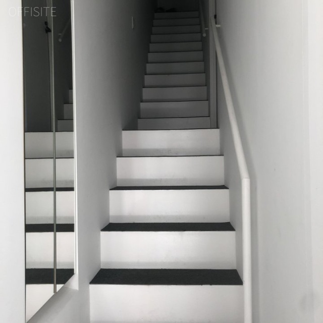 バンブリッジビル エントランス