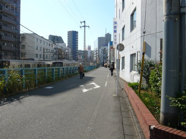 MFビル ビル前面道路