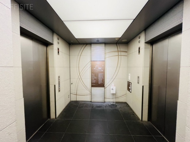 ラ・ポルト青山 エントランス