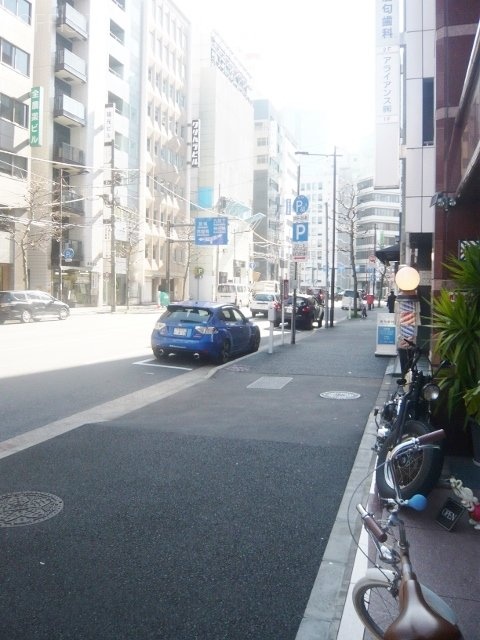トーハン第7ビル ビル前面道路