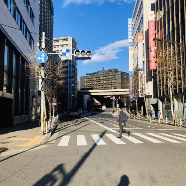 ヒューリック兜町ビル ビル前面道路