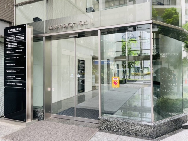 住友不動産六甲ビル　オフィスビル出入口