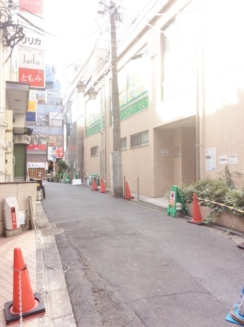 サンパティオ高田馬場 ビル周辺道路