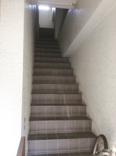 光和ビル エントランス