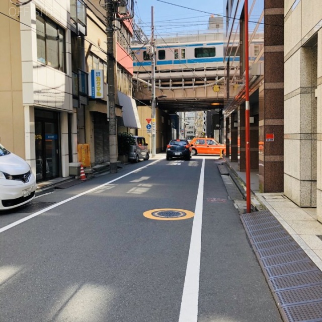 東京神田須田町ビル ビル周辺道路