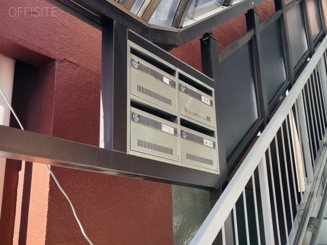 服部ビル　エントランス