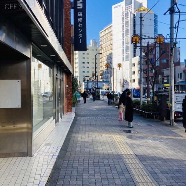 深野ビル ビル前面道路