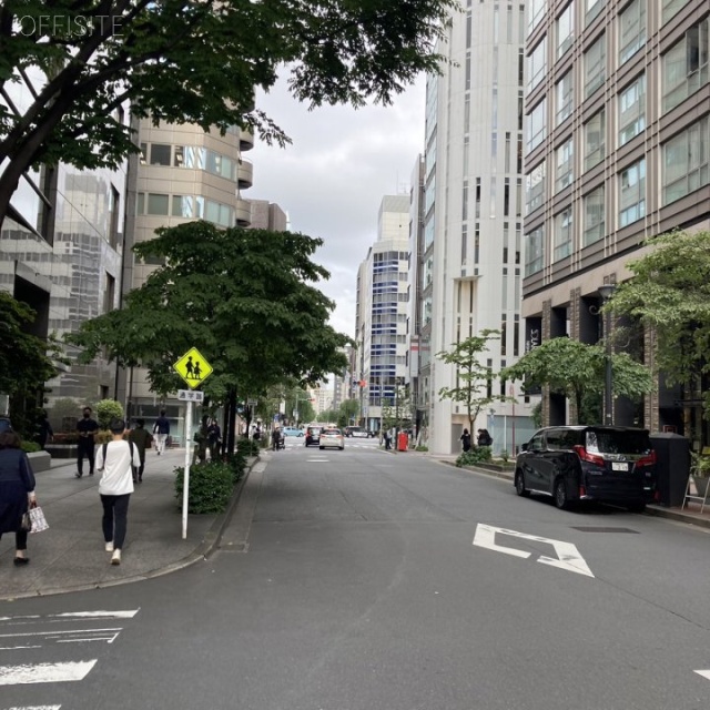 銀座朝日ビル ビル前面道路