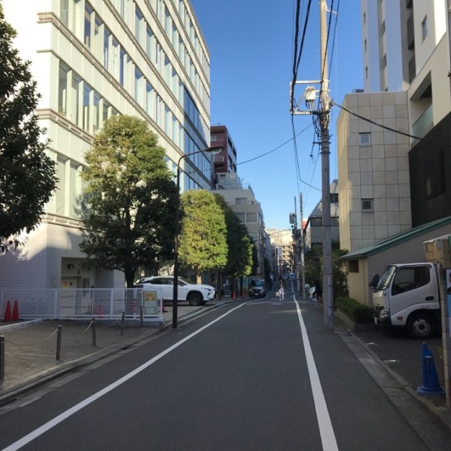 第2小磯ビル ビル前面道路