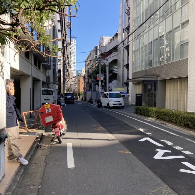 エスティビル ビル前面道路