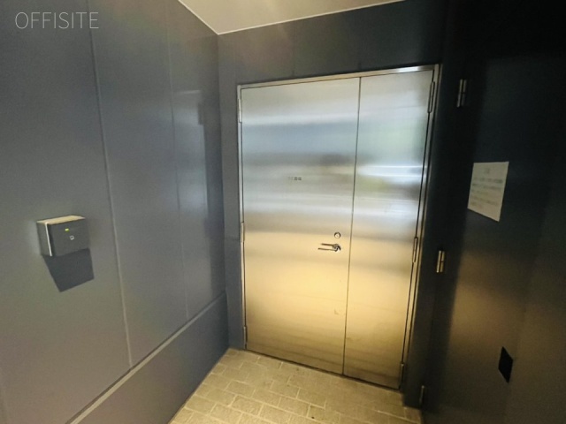 BIZCORE西新橋 エントランス