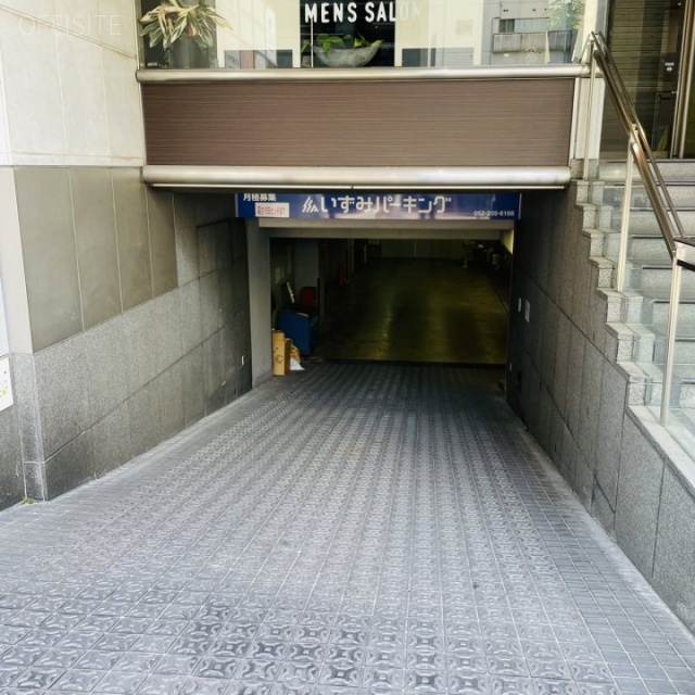 錦HOTEIビル 駐車場