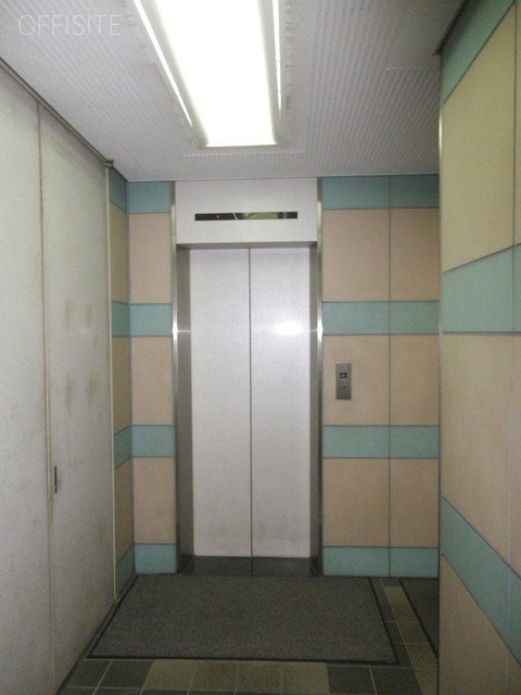 西新宿小林ビル エレベーター