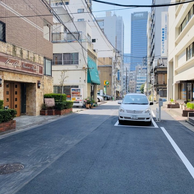 北野ビル ビル前面道路