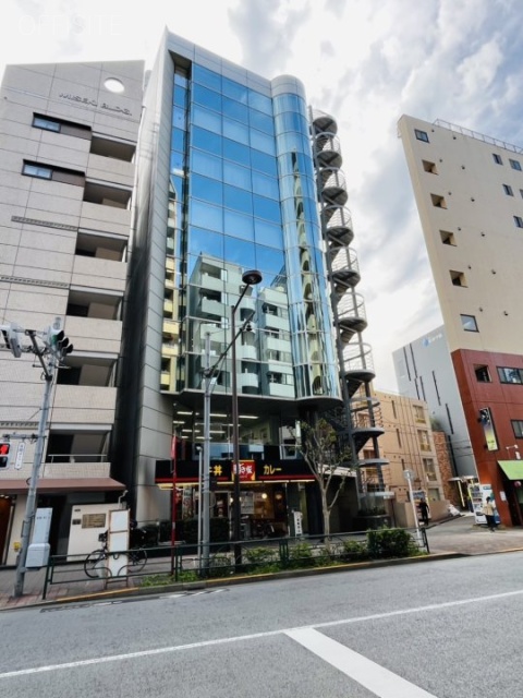 渡辺西新宿ビル　外観