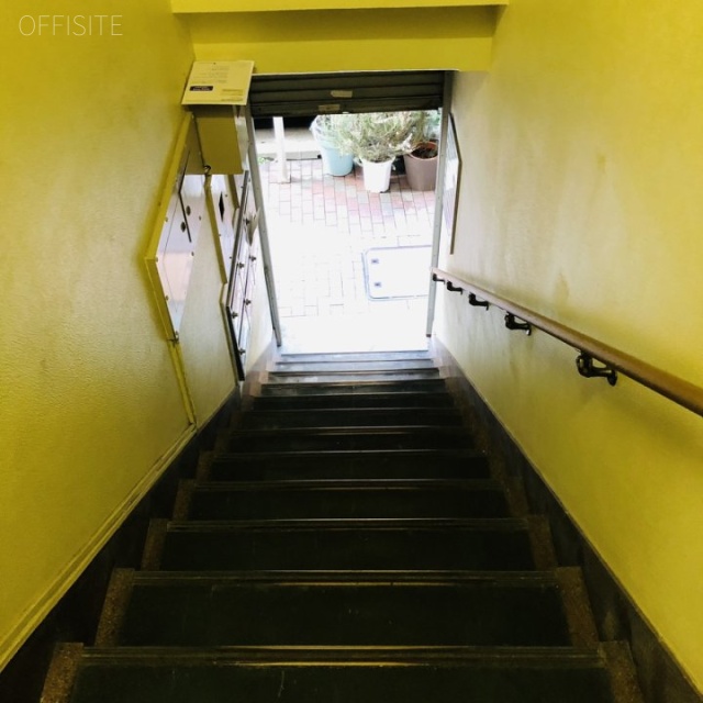 銀座中公ビル エントランス