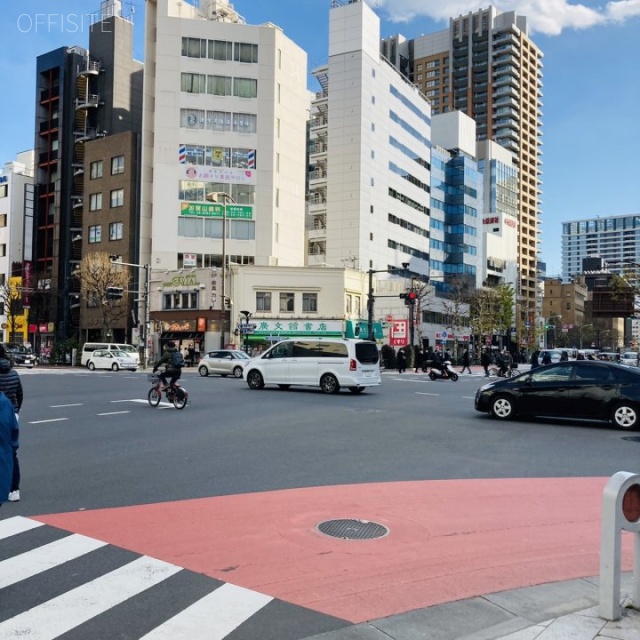 ミレーネ神保町ビル ビル前面道路