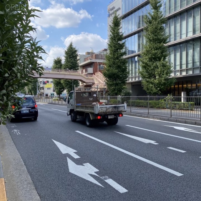 新高円寺第一生命ビル ビル前面青梅街道