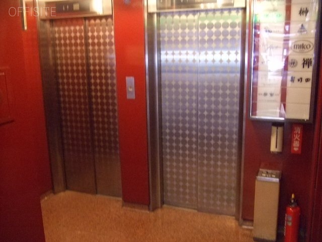銀座八番館 画像