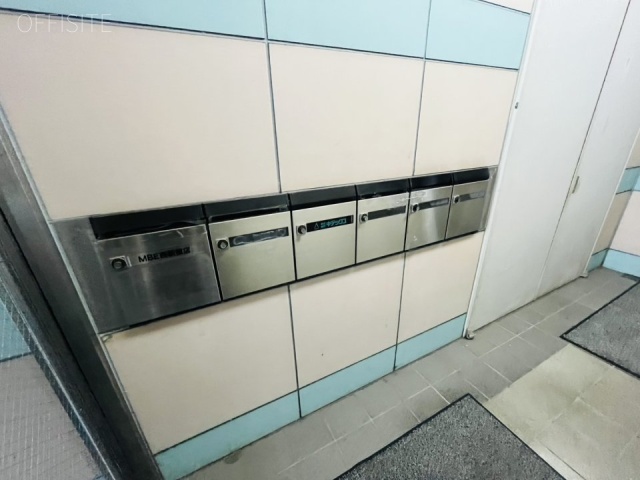西新宿小林ビル エントランス