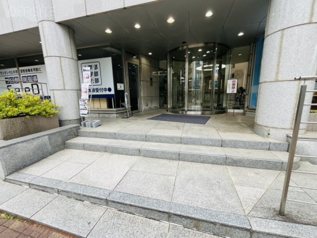 サンロータスビル　エントランス