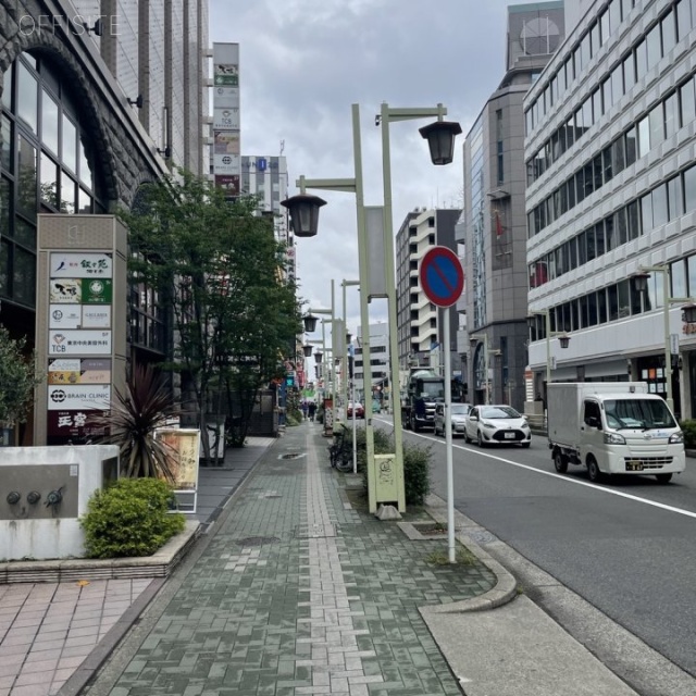 KDX名古屋駅前ビル　前面歩道