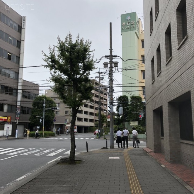 朝日生命柏ビル ビル前面道路