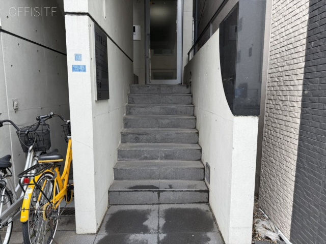 赤木屋ビル　エントランス