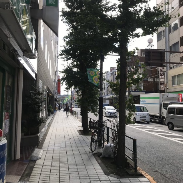 栄隆ビル ビル前面道路