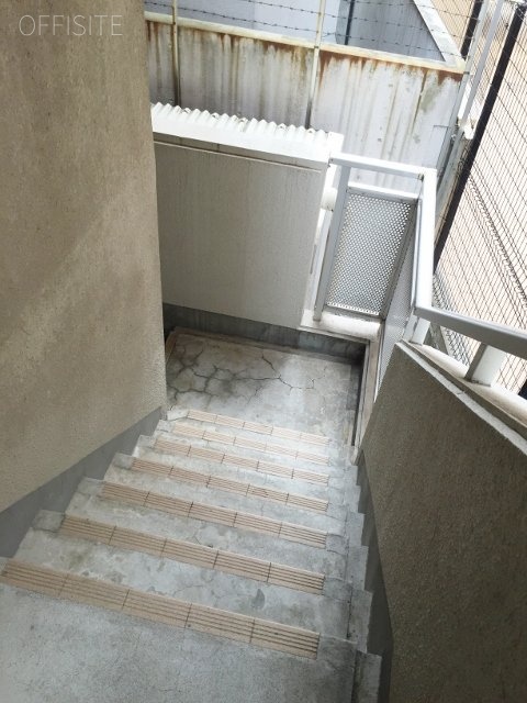 ティアラホームビル 画像