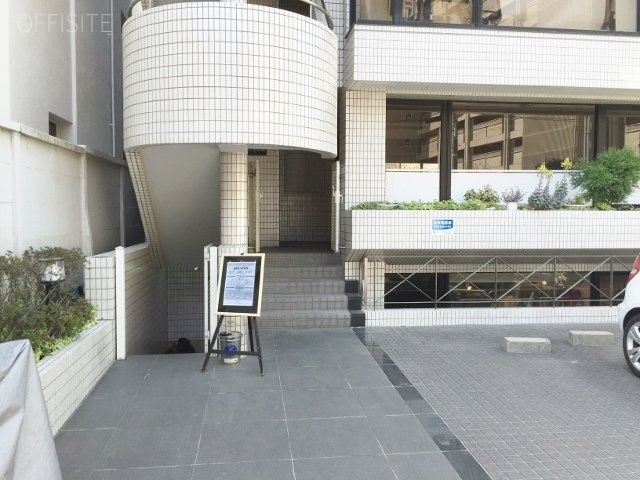IMビル 外観