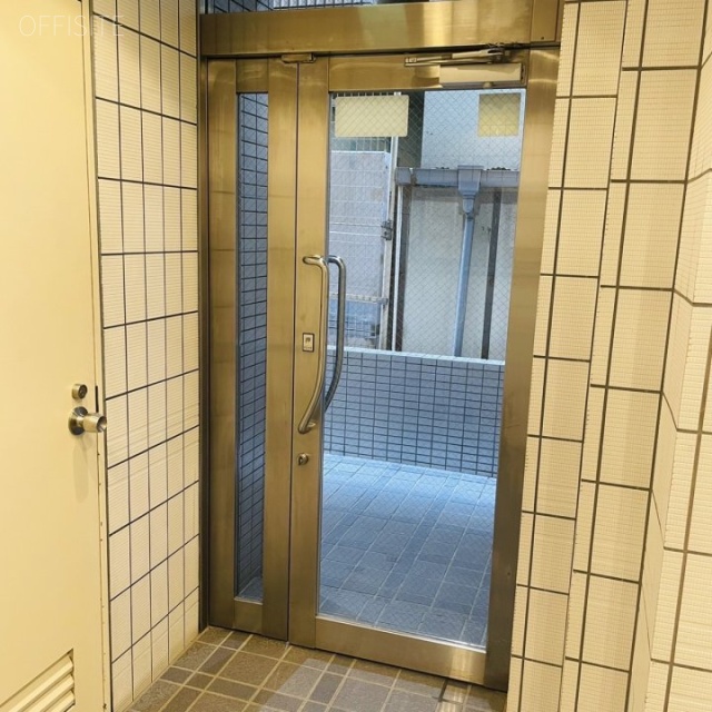 ロイクラトン虎ノ門 エントランス