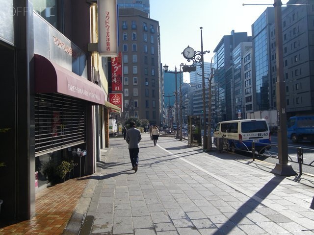 麹町6丁目ビル ビル前面道路